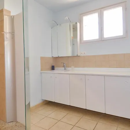 Luxurious In Ferienhaus Saint-Siffret