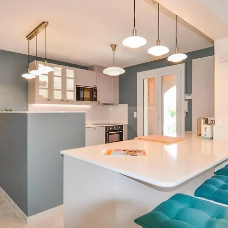 Ferienhaus Luxurious In